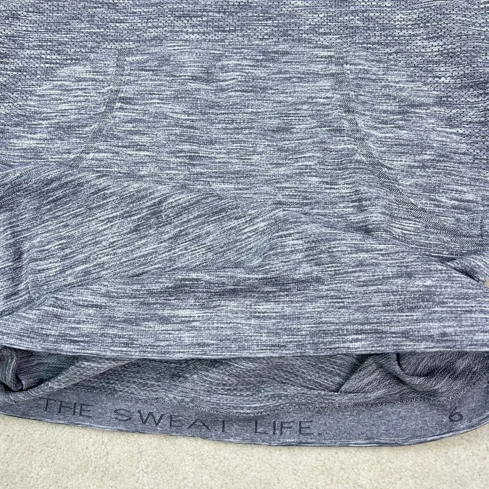Lululemon Metal Vent Womens 6 TShirt Training Gym Workout Performance
